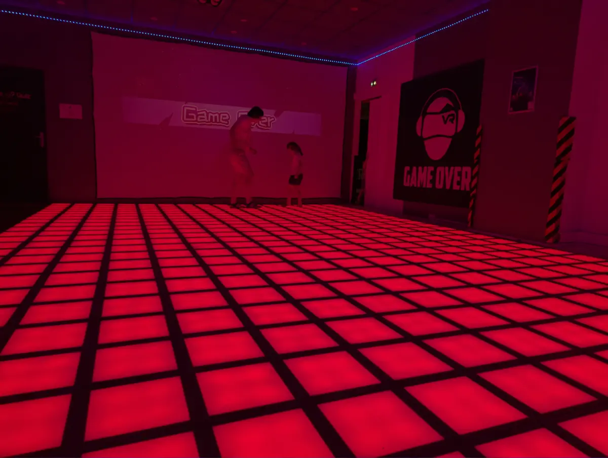 Le sol c'est de la lave - Game Over Villeneuve Loubet