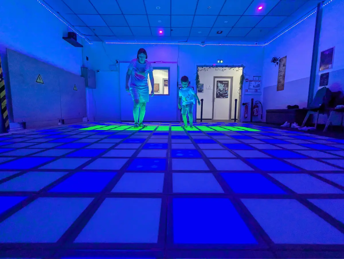 Le sol c'est de la lave - Game Over Villeneuve Loubet