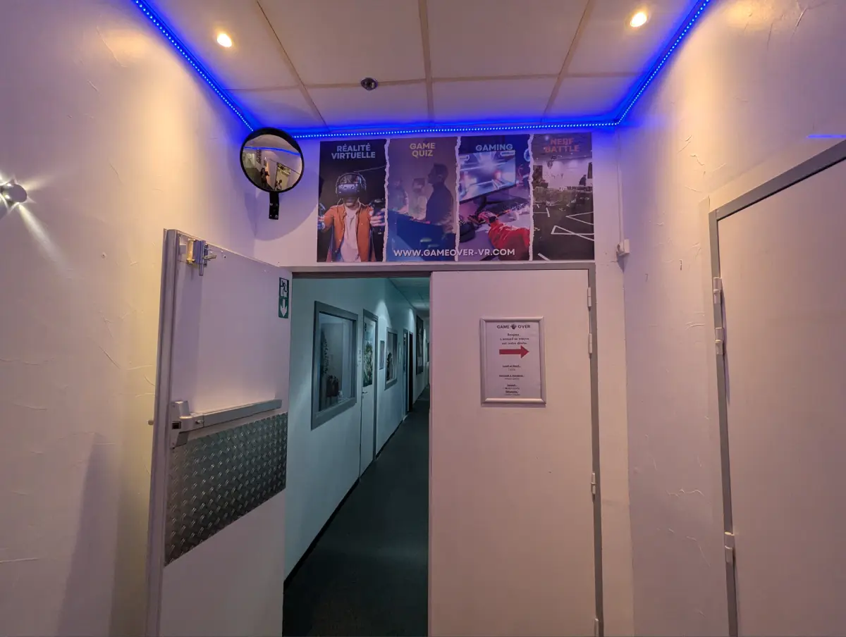 Le sol c'est de la lave - Game Over Villeneuve Loubet