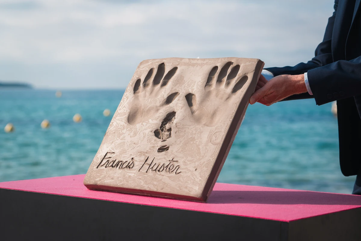CANNESERIES 2026 : empreintes croisette Francis Huster