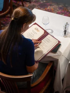 L’hôtel West End accueille Pedro Correira Da Silva, le nouveau chef du restaurant le siècle
