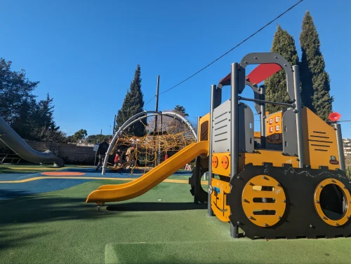 Jardin d'enfants des combes 06 cote azur Antibes