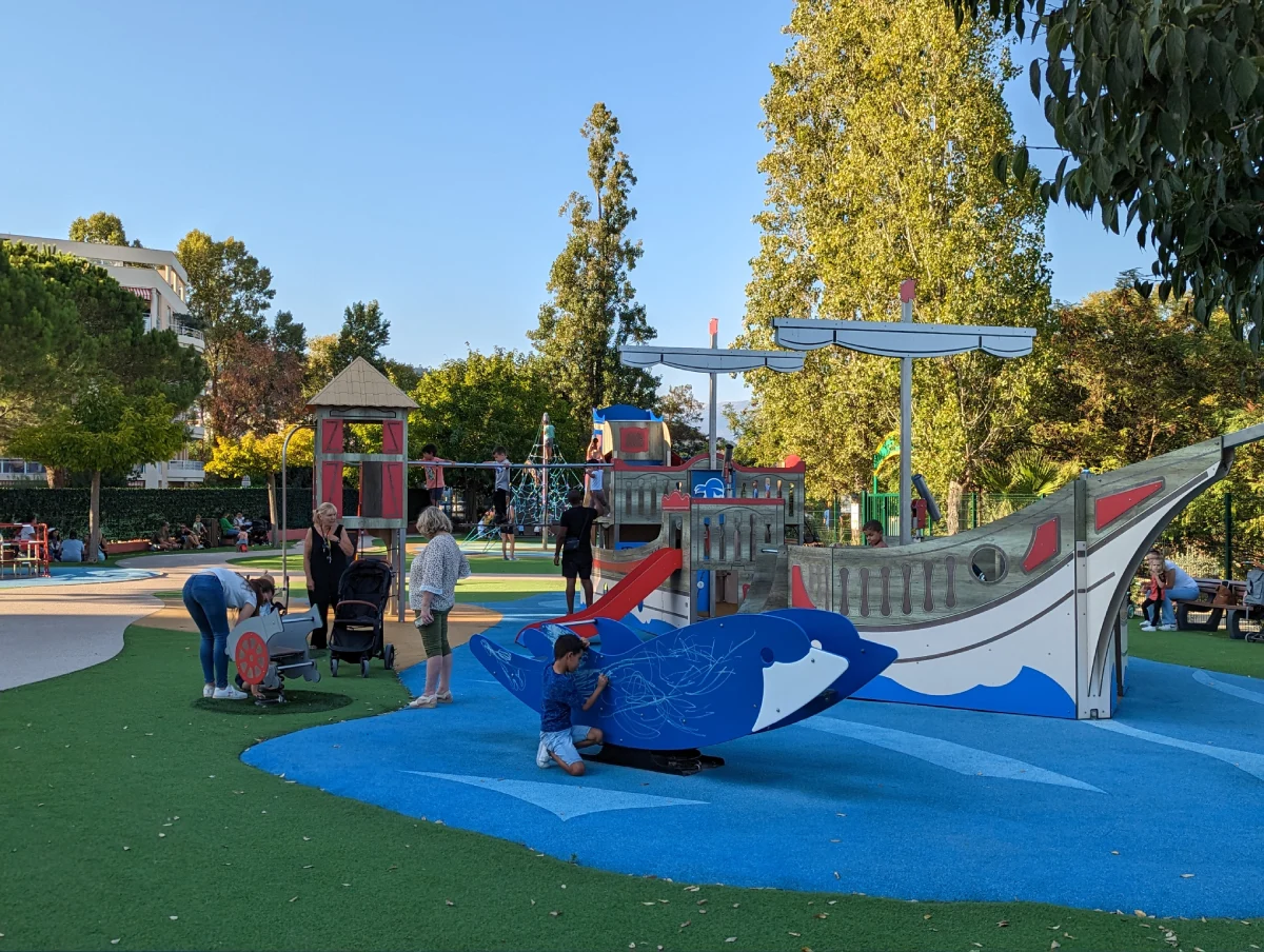 Jardin enfant Mandelieu 06