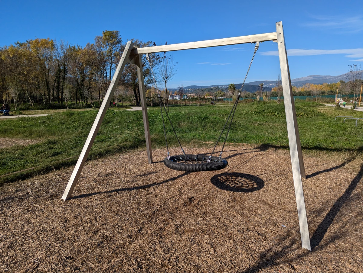 Aire de jeux enfant 06