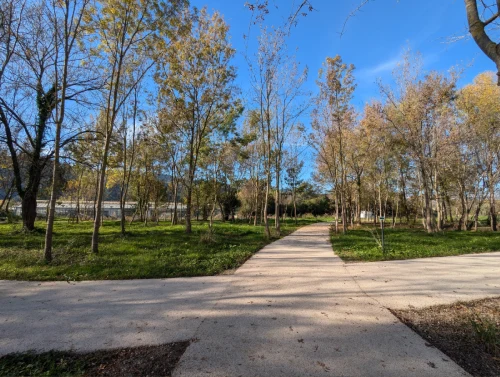 Aire de jeux enfant 06 La Roquette