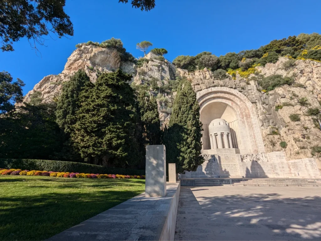 Rauba Capeù Nice