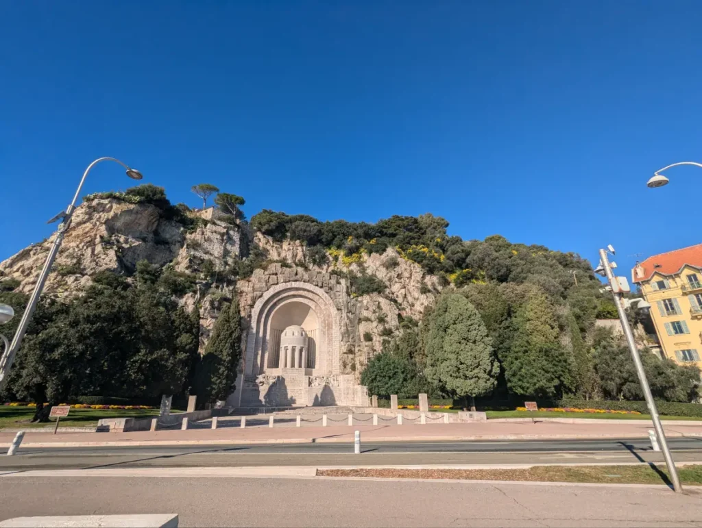 Monument morts Nice 06
