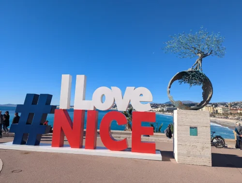 Sculpture I love Nice