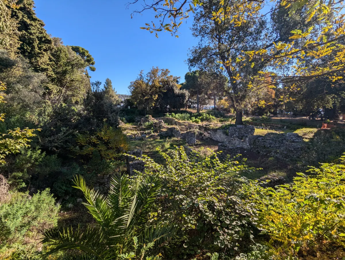 fouille archéologique colline château Nice