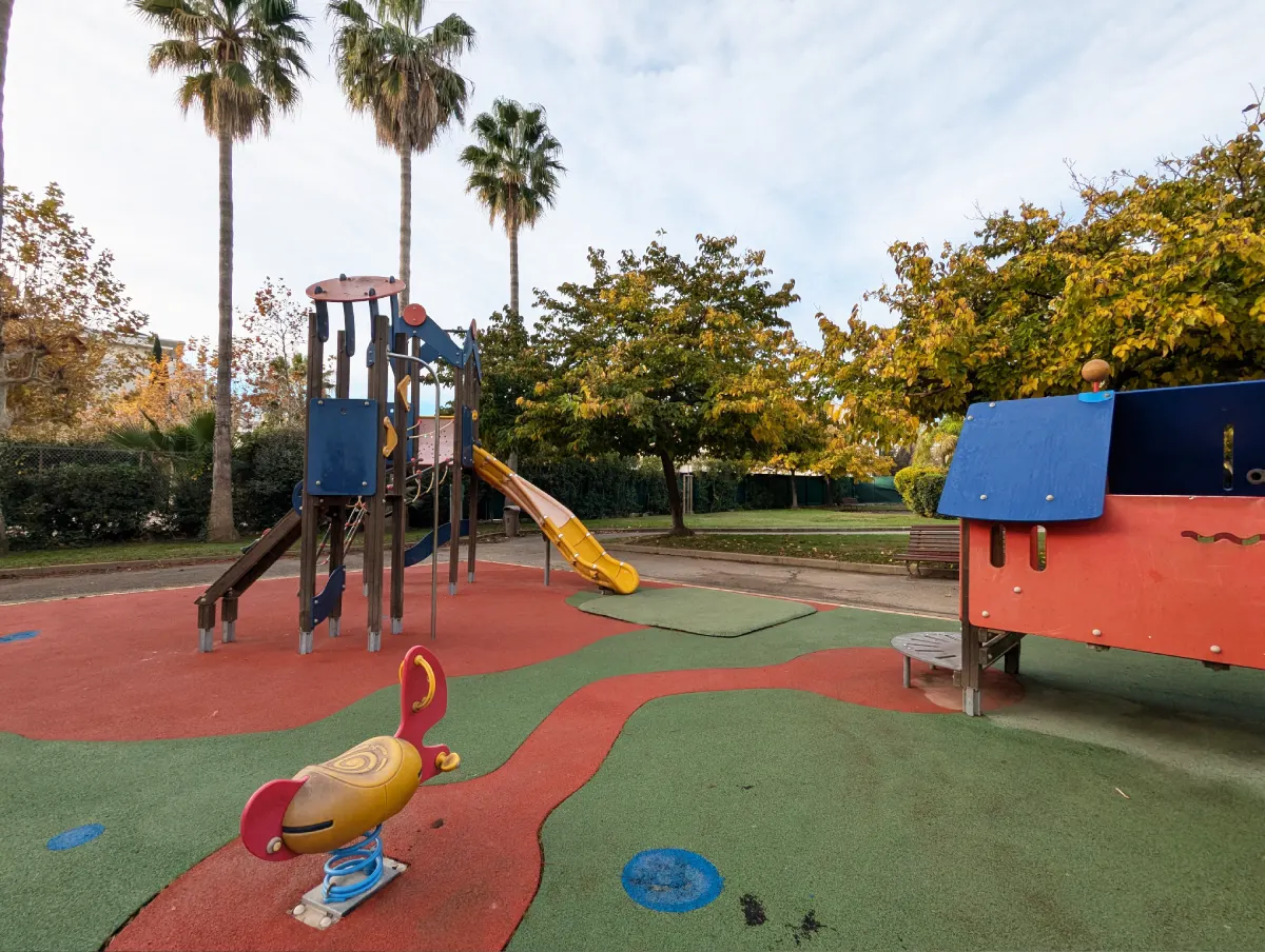 Aire de jeux enfant cannes 06