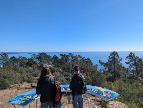 Table orientation Notre Dame d'Afrique à Théoule sur Mer