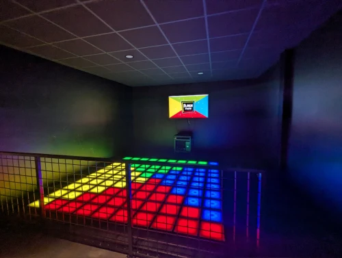 Floor is lava - Juma Mougins