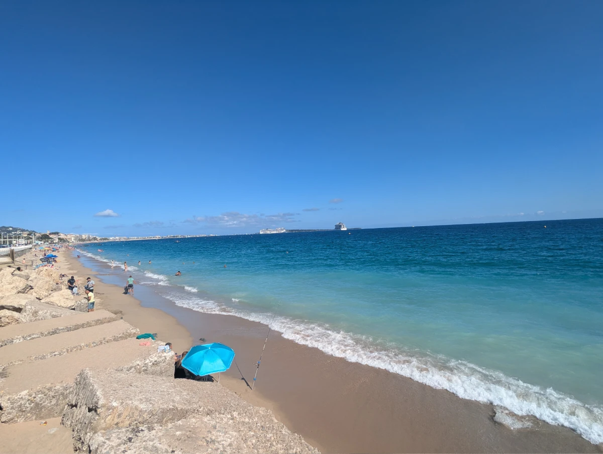 Plage du Midi à Cannes Côte d'Azur