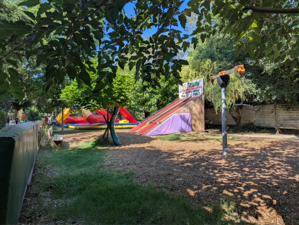 Village des fous Villeneuve Loubet