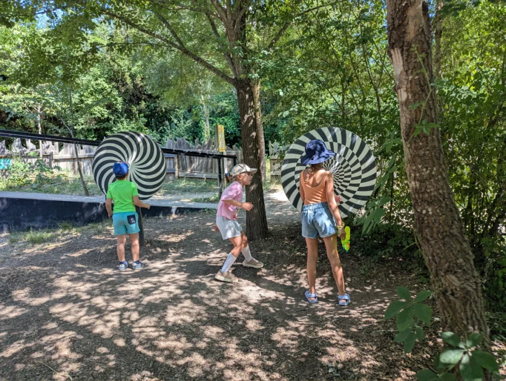 Le village des fous villeneuve loubet