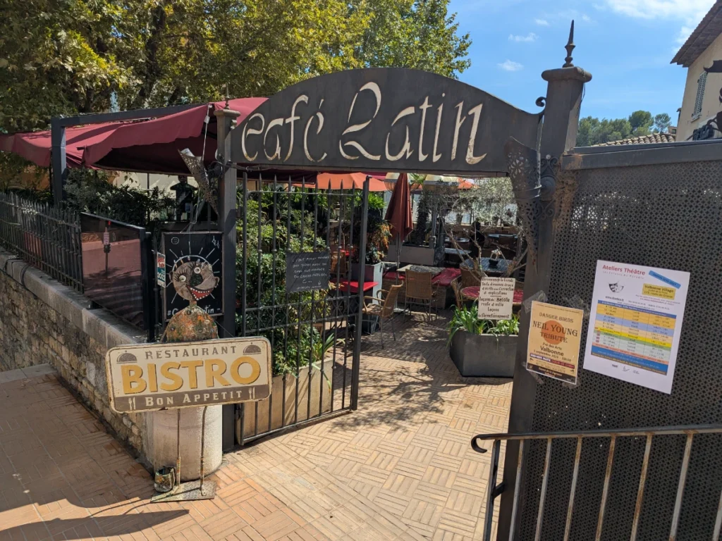 Restaurant Café Latin Valbonne