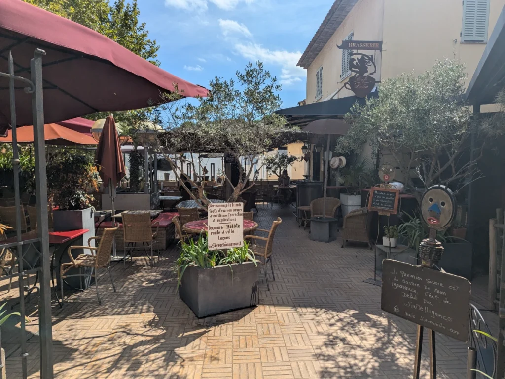 Restaurant Café Latin Valbonne